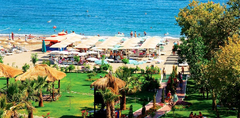 محوطه هتل محوطه هتل