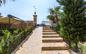 محوطه هتل محوطه هتل