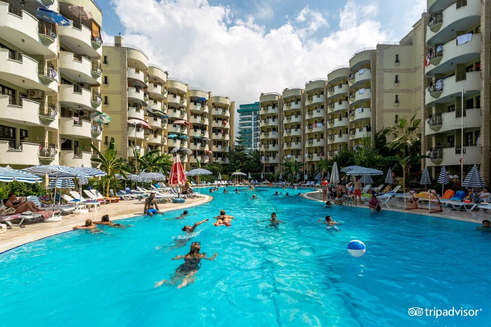 استخر استخر