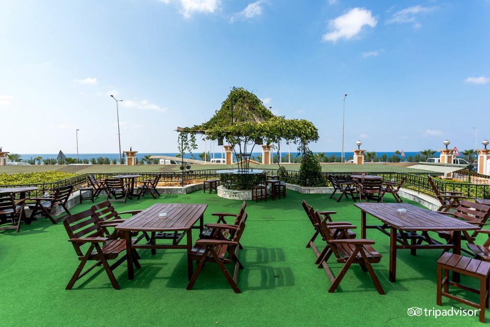 محوطه هتل محوطه هتل