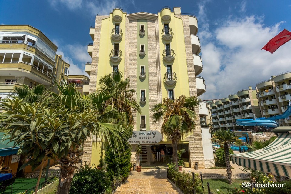 محوطه هتل محوطه هتل