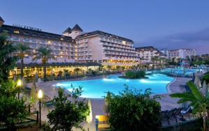 محوطه هتل محوطه هتل