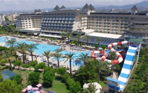 محوطه هتل محوطه هتل