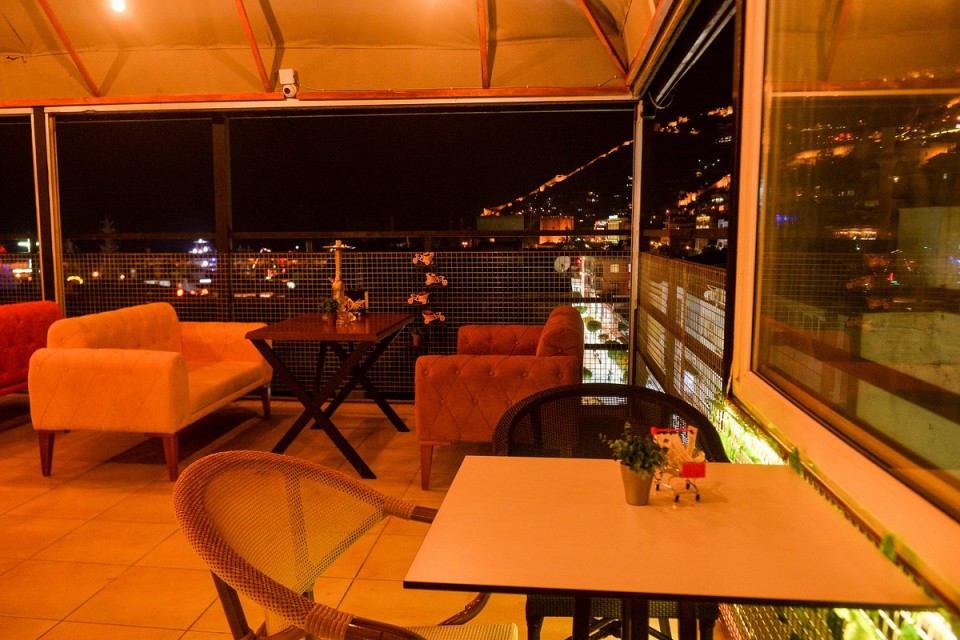 محوطه هتل محوطه هتل