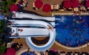 محوطه هتل محوطه هتل