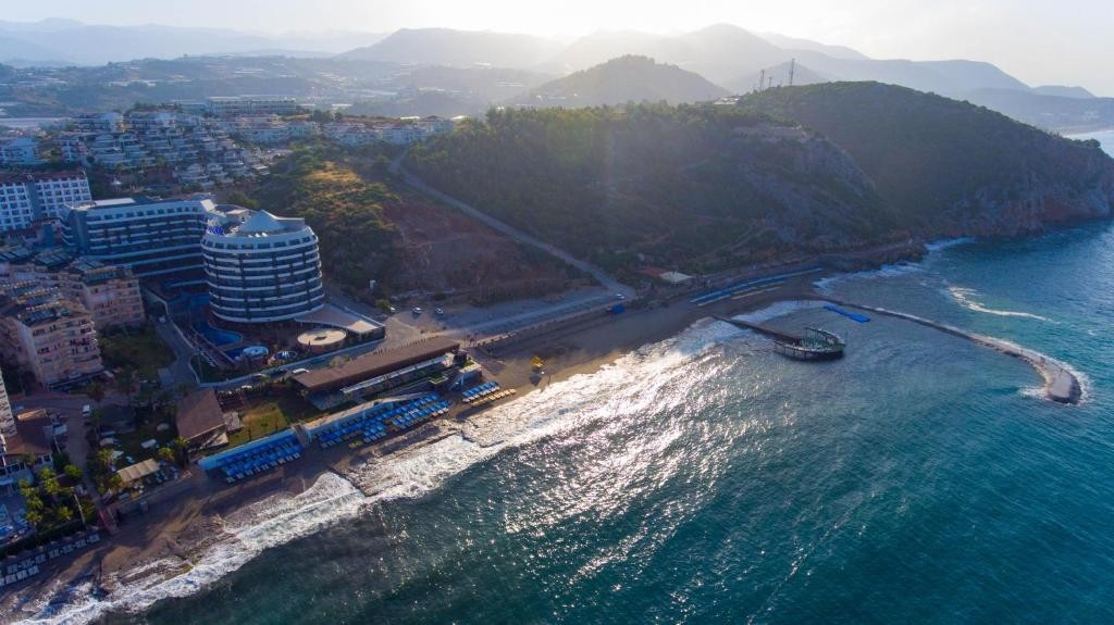 محوطه هتل محوطه هتل