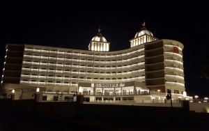 محوطه هتل محوطه هتل