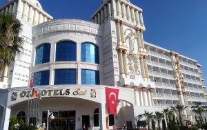 محوطه هتل محوطه هتل