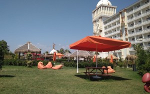 محوطه هتل محوطه هتل