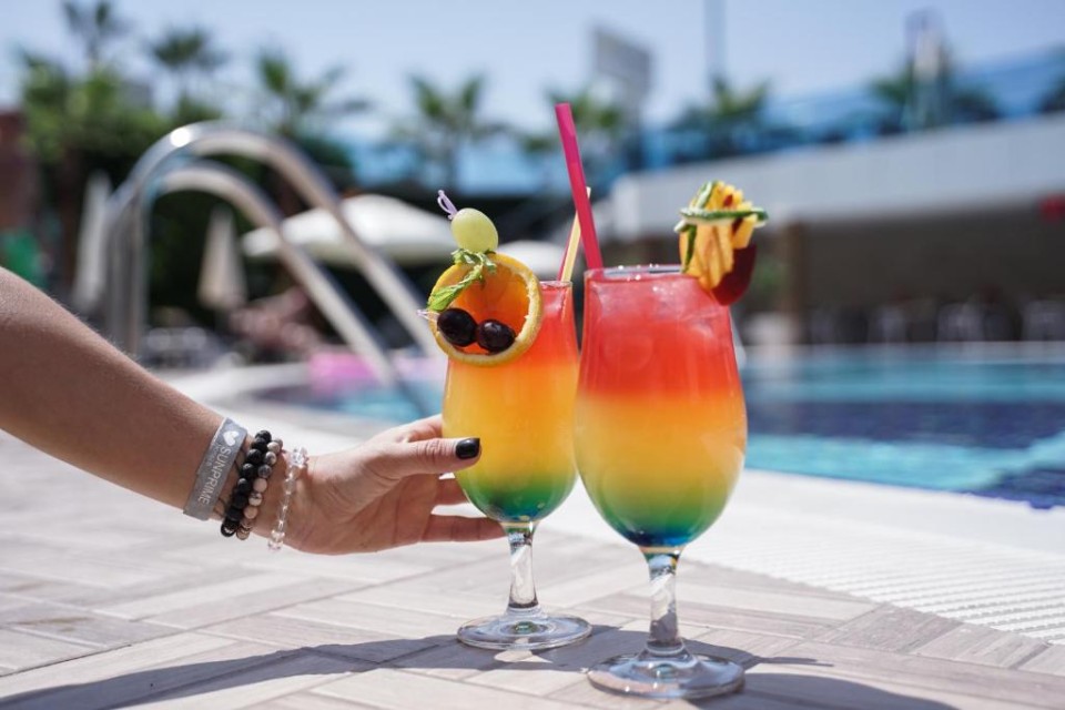 محوطه هتل محوطه هتل