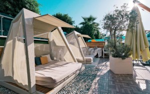 محوطه هتل محوطه هتل