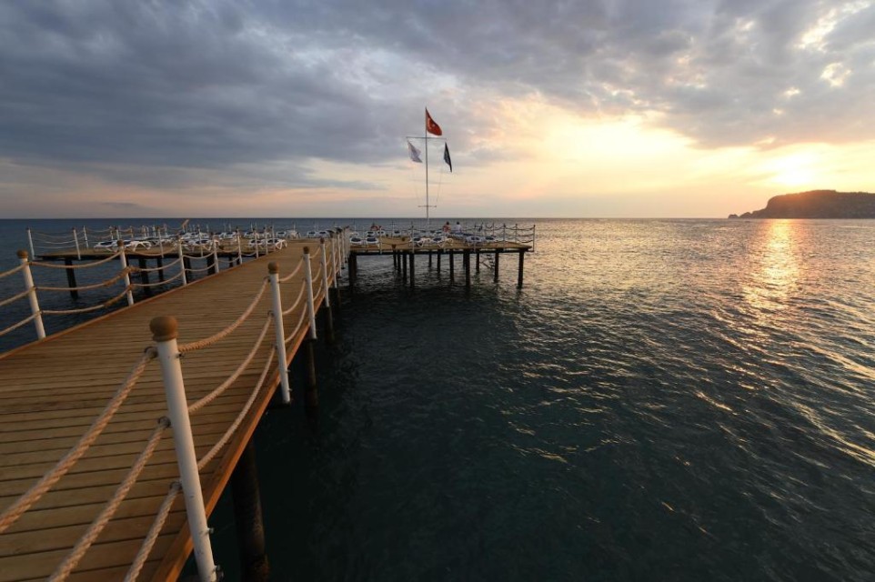 محوطه هتل محوطه هتل