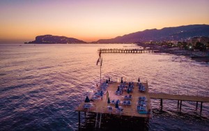 محوطه هتل محوطه هتل