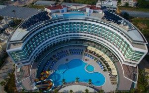 محوطه هتل محوطه هتل