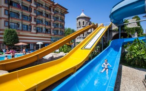 محوطه هتل محوطه هتل