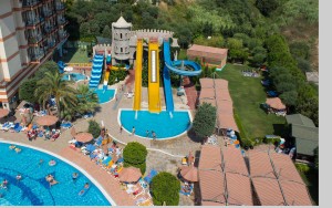 محوطه هتل محوطه هتل