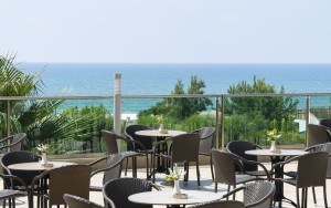 محوطه هتل محوطه هتل