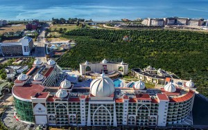 محوطه هتل محوطه هتل