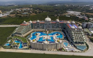 محوطه هتل محوطه هتل