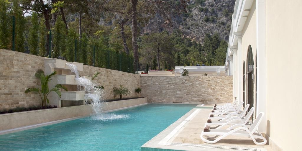 استخر استخر