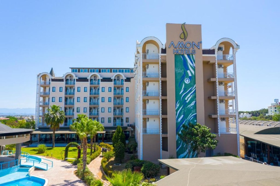 محوطه هتل محوطه هتل