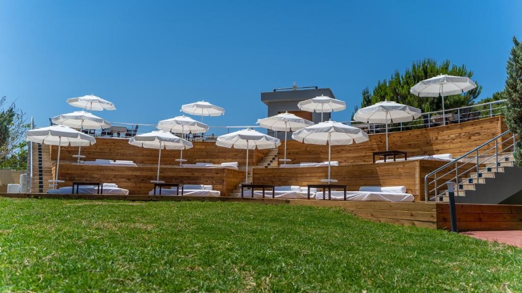 محوطه هتل محوطه هتل