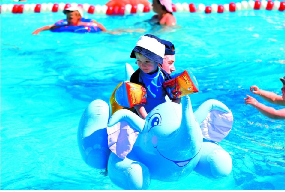 استخر استخر