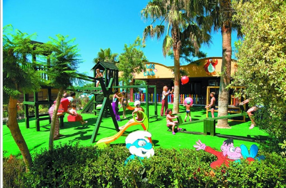 محوطه هتل محوطه هتل