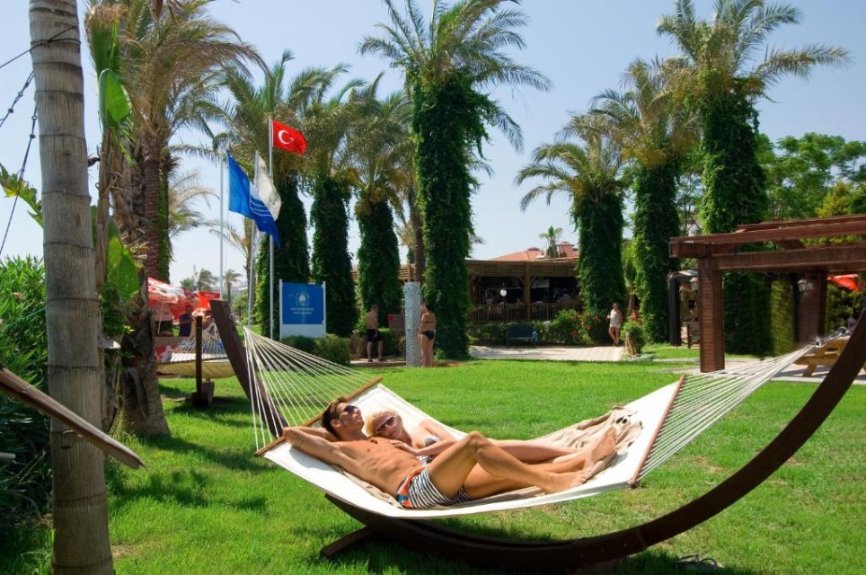 محوطه هتل محوطه هتل