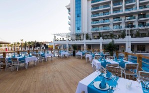 محوطه هتل محوطه هتل