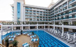 محوطه هتل محوطه هتل