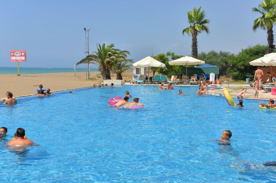 استخر استخر