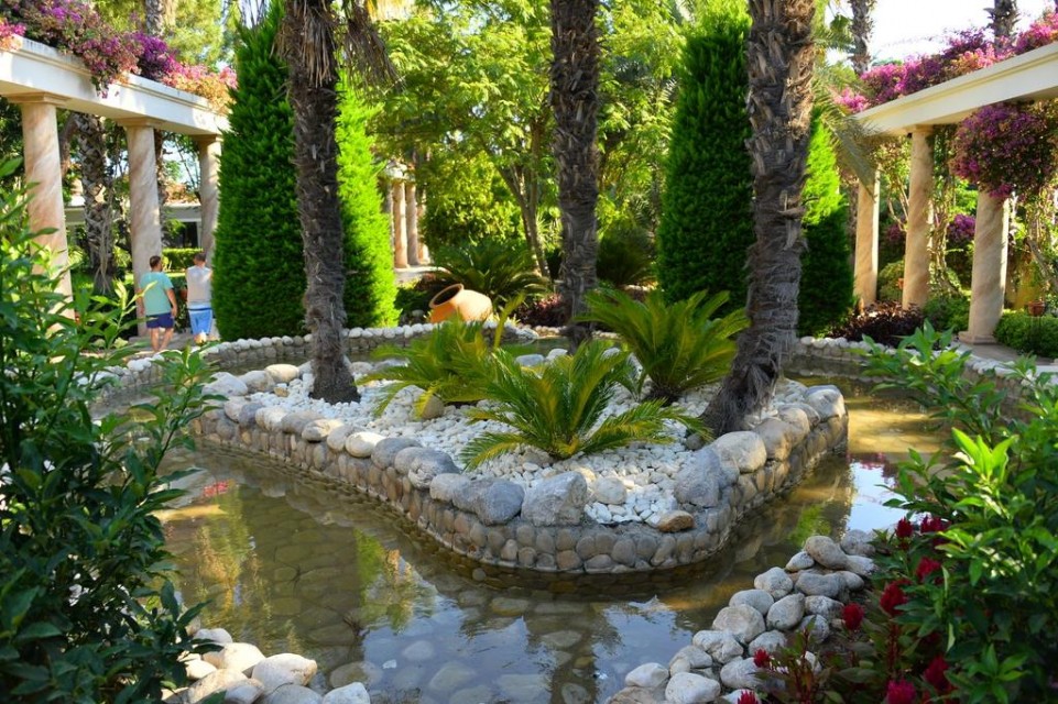 محوطه هتل محوطه هتل