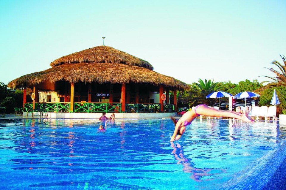 استخر استخر