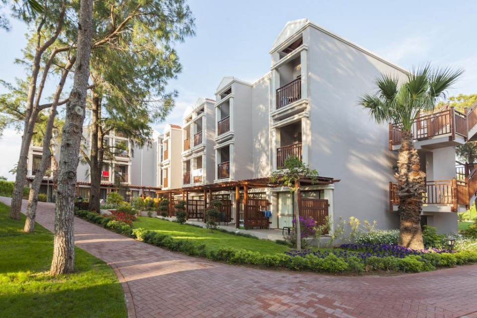 محوطه هتل محوطه هتل