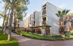 محوطه هتل محوطه هتل