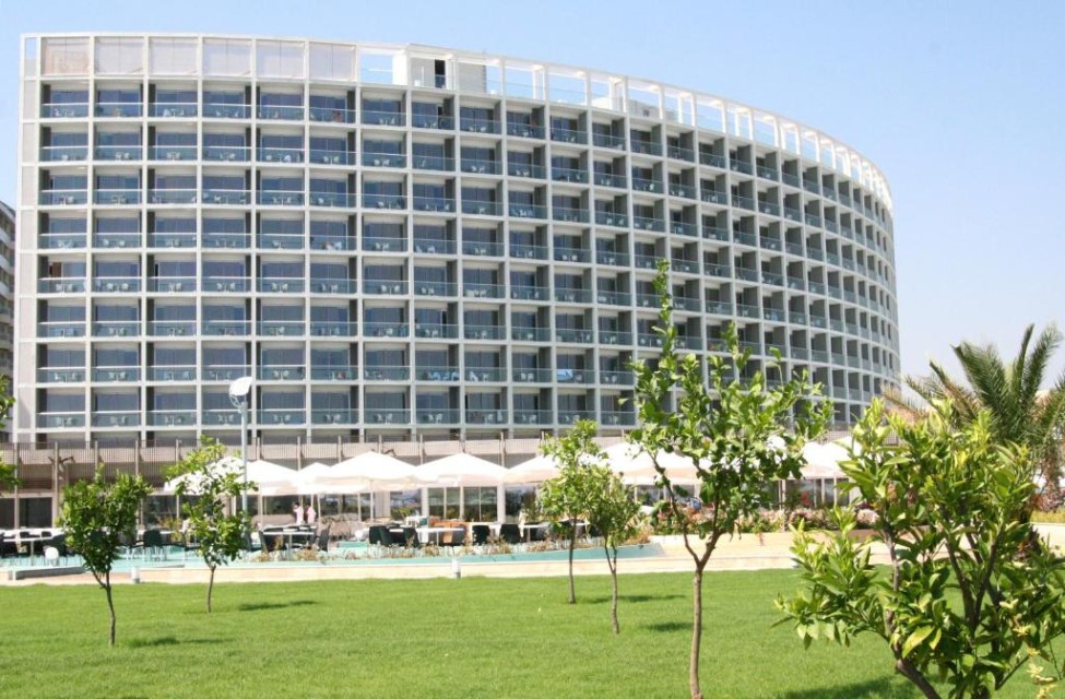 محوطه هتل محوطه هتل