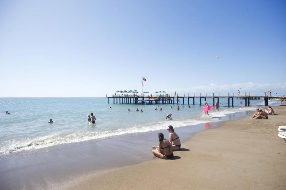 محوطه هتل محوطه هتل