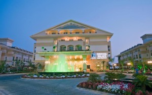 محوطه هتل محوطه هتل