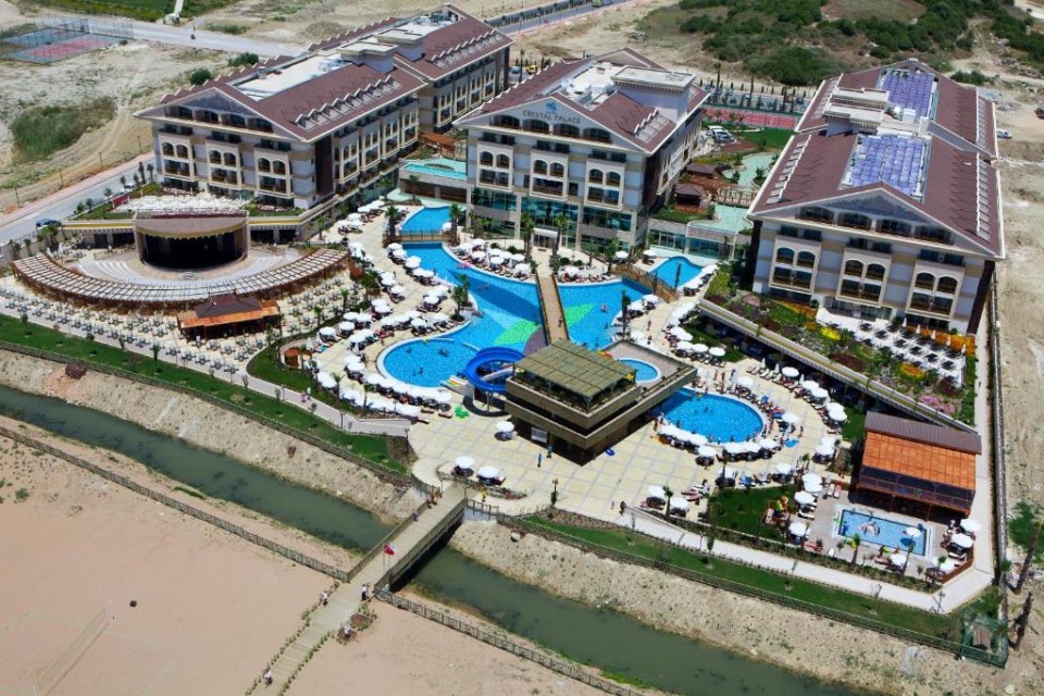 محوطه هتل محوطه هتل