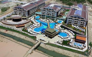 محوطه هتل محوطه هتل