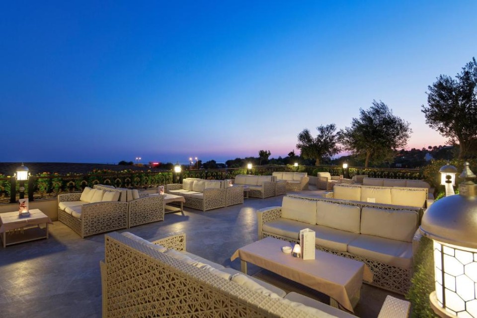 محوطه هتل محوطه هتل