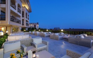 محوطه هتل محوطه هتل