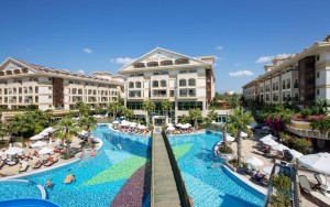 محوطه هتل محوطه هتل