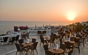 محوطه هتل محوطه هتل