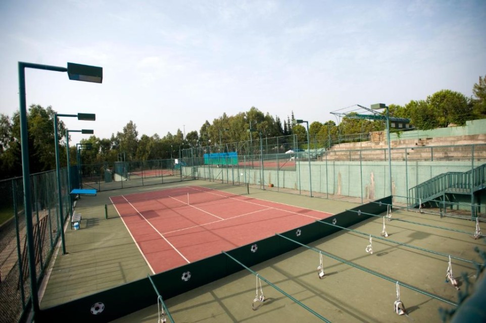 زمین تنیس