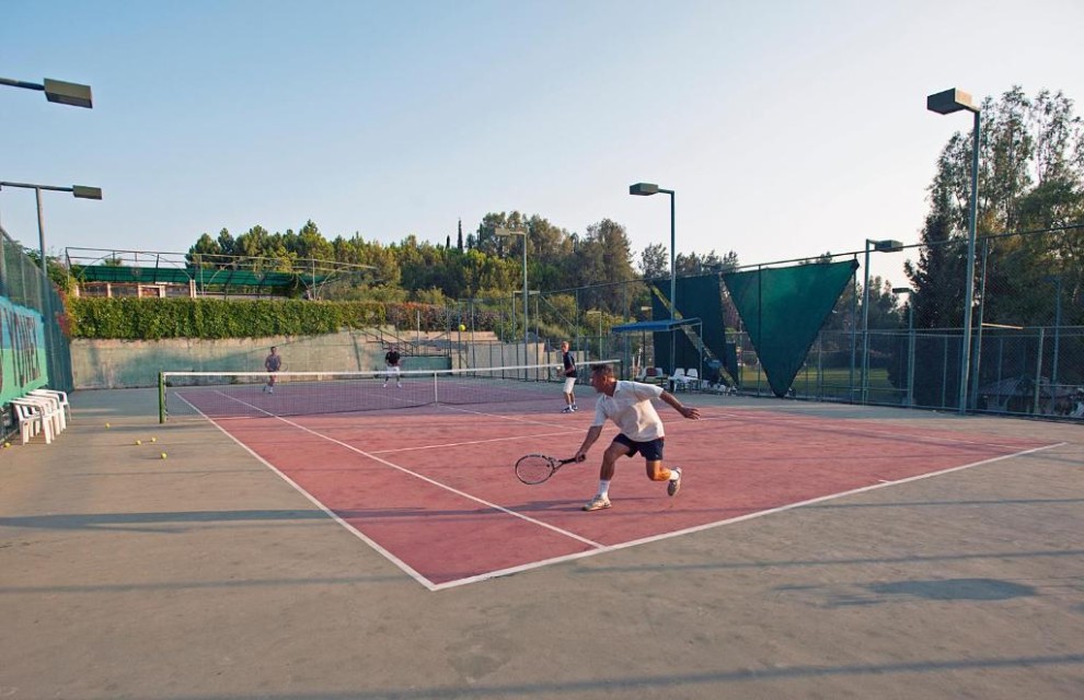 زمین تنیس