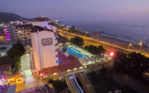 محوطه هتل محوطه هتل