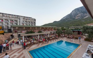 محوطه هتل محوطه هتل