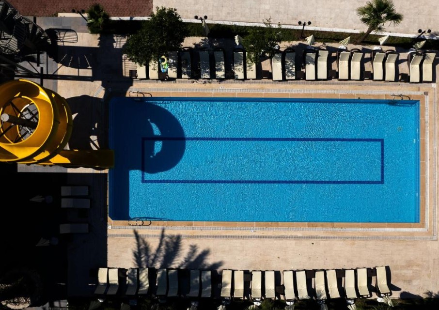 محوطه هتل محوطه هتل